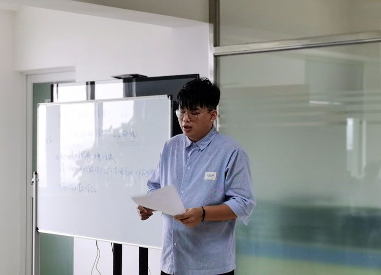 麻豆传媒网址科技8月總結會如期而至